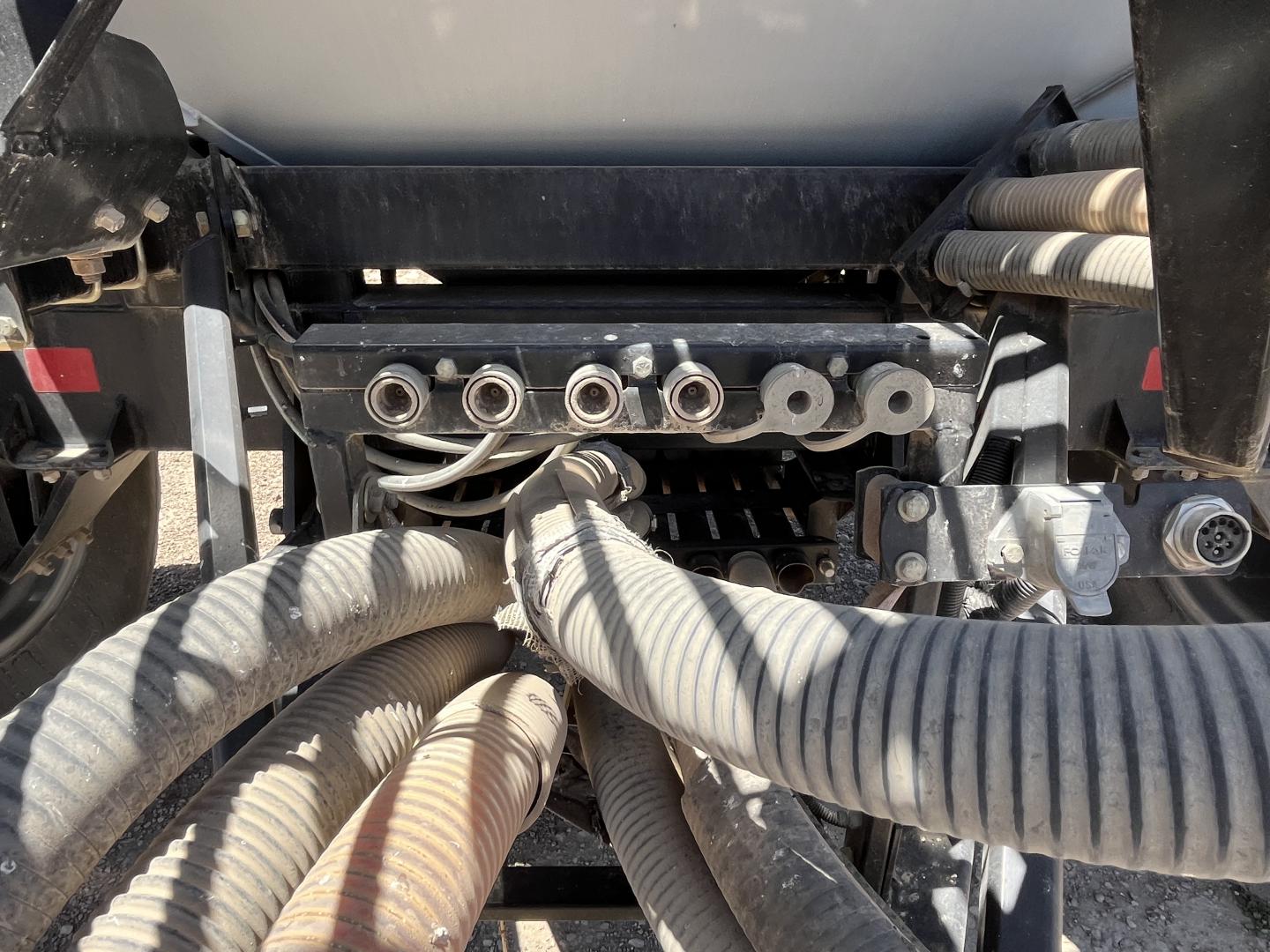 ./imagenes/INVOICE/2019/13592/SEMBRADORA FLEXI COIL  2340 (19).JPG